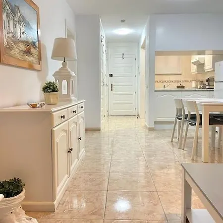 Playa De Americas * أرونا